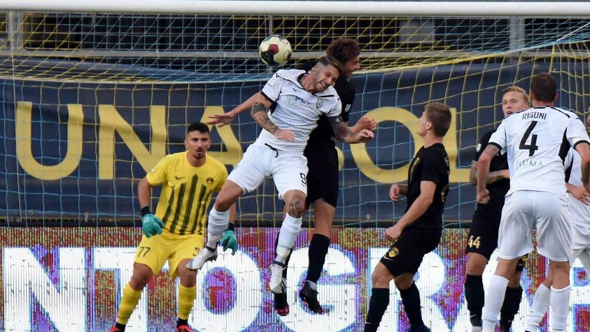 Calcio C, Teramo contro il Cesena senza il tecnico Guidi e il trequartista Mungo