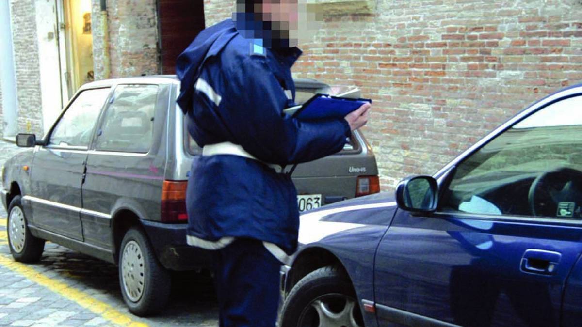 Vigili offesi a Rimini, automobilisti estinguono reato con mille euro