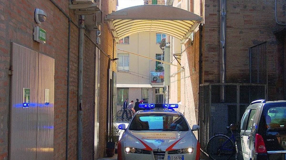 Ravenna: infortunio in parrocchia, prescritte le accuse a don Ugo