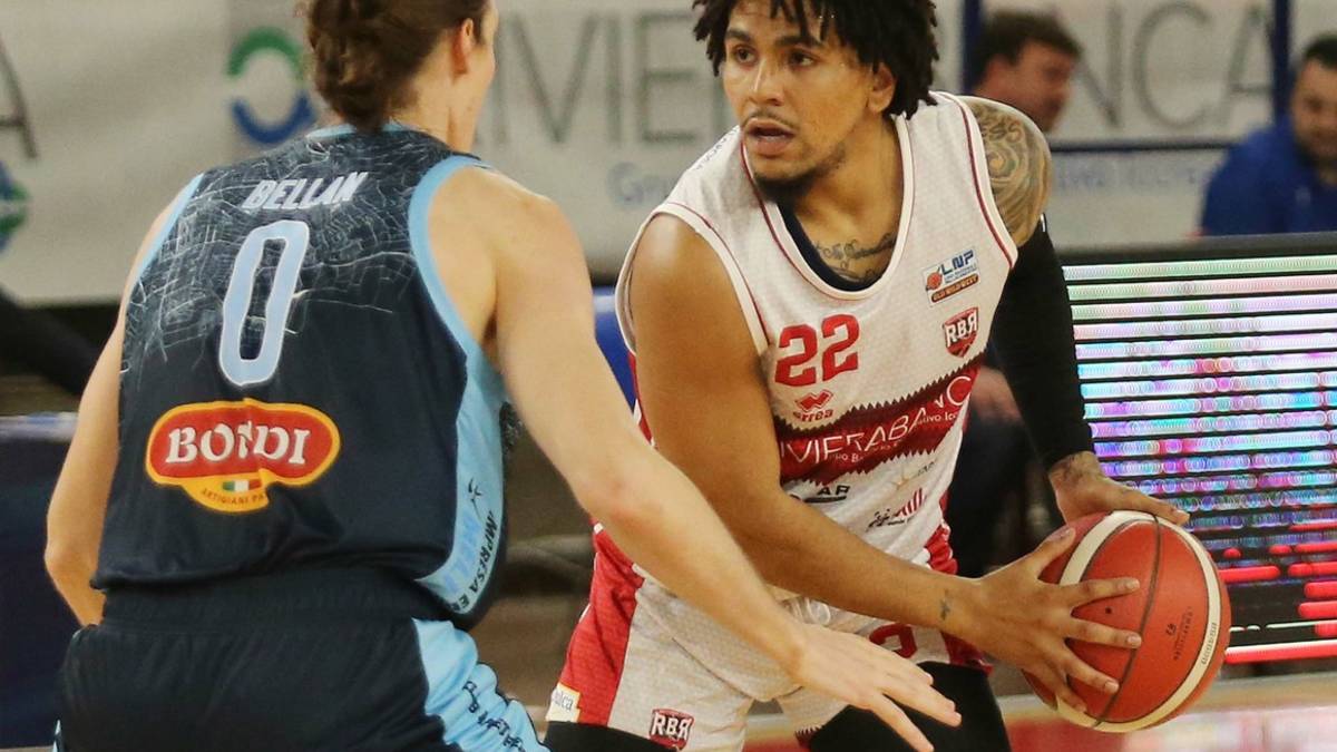 Basket A2, Ferrara fallisce, peggiora la classifica di Rimini e Ravenna
