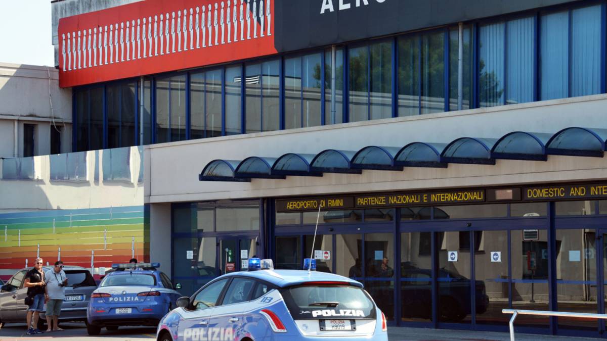 Rimini, nel 2022 la polizia di frontiera ha respinto 50 irregolari