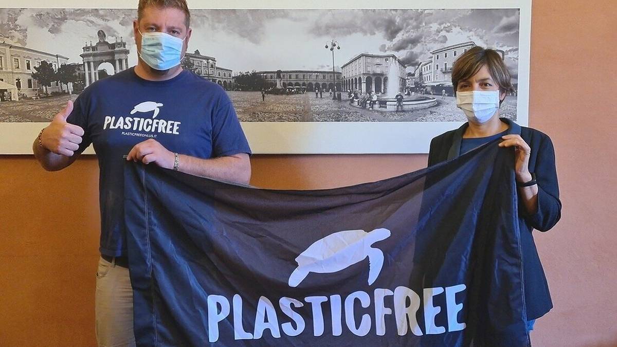 Santarcangelo, una domenica Plastic free per pulire il Parco Cappuccini: ecco come iscriversi