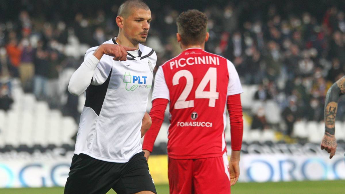 Calcio C, Cesena la settimana delle punte si apre con un addio: oggi Bortolussi sarà ufficializzato dal Novara
