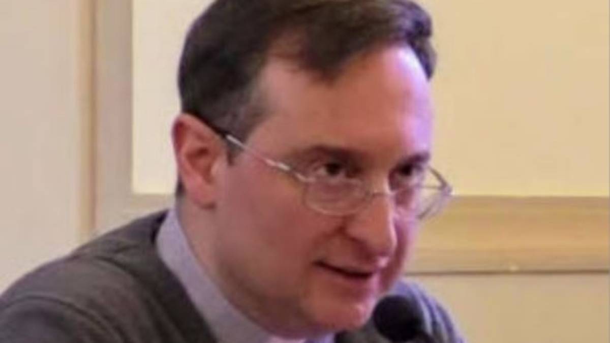 Coronavirus, il vescovo di Forlì annuncia: dimesso don Enrico