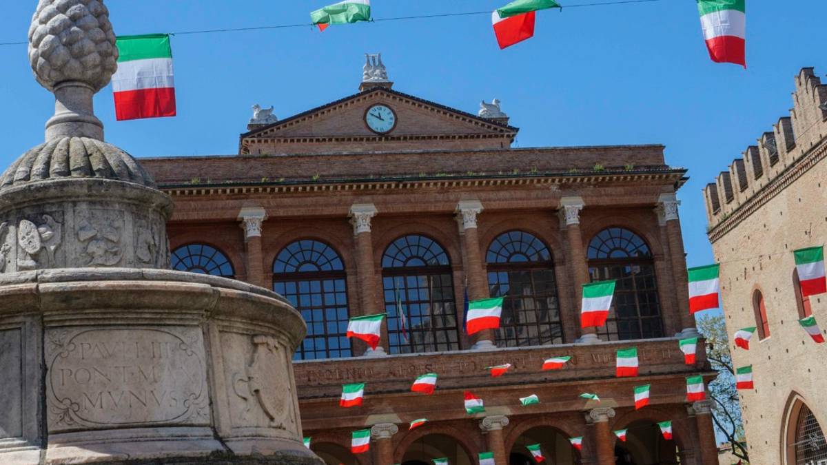 Rimini, molestie degli Alpini: Non una di meno prepara azione legale