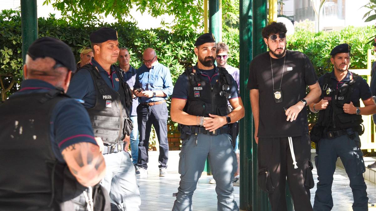 Bellaria, l’albergo è su Booking ma non ha i titoli per lavorare: la struttura verso lo sgombero - Gallery
