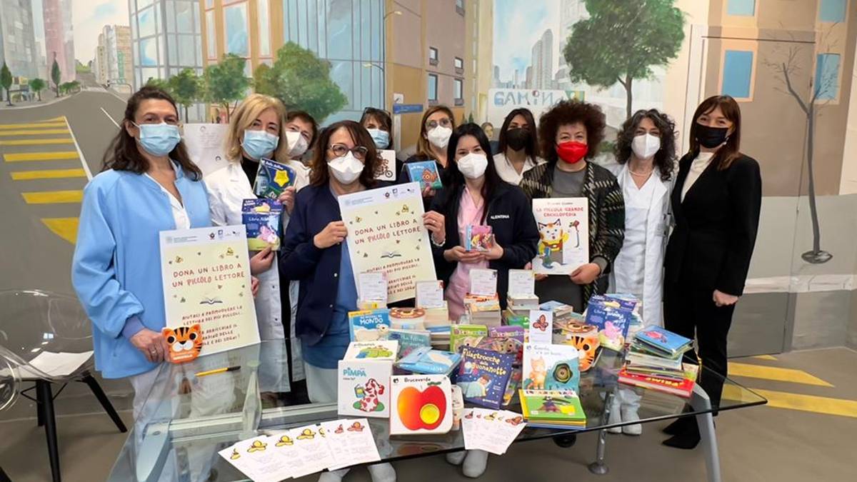Cesena, nel nome di Riccarda Burioli: da Mondadori 130 libri alla Pediatria di Comunità