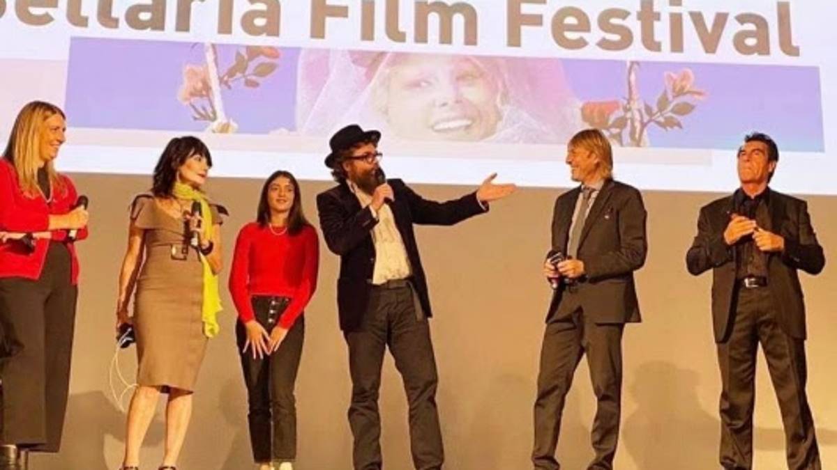 Extraliscio: premio Siae a Elisabetta Sgarbi