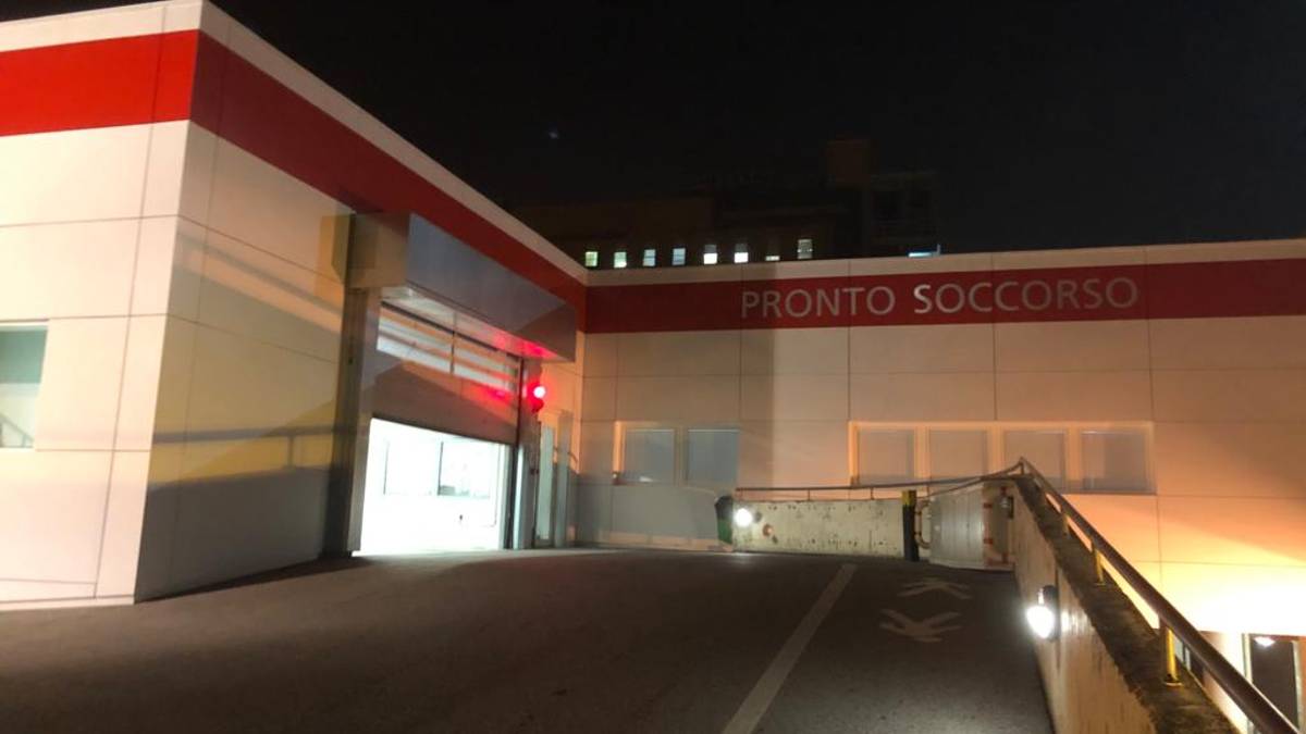 Cesena: aggredito e picchiato fuori dalla discoteca