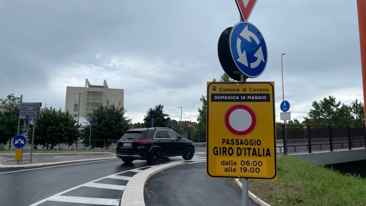 Giro d'Italia a Cesena, Cesenatico e Savignano: la mappa delle strade chiuse, divieti anche di sosta e già da oggi