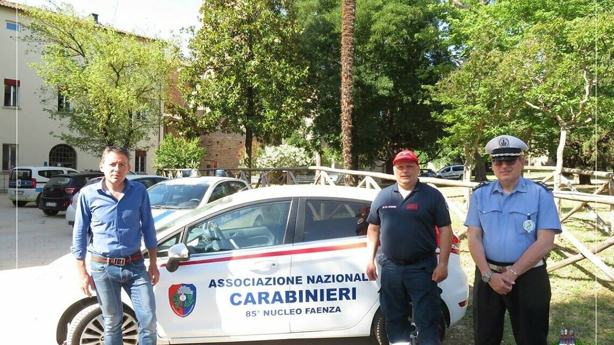 Faenza, dal Comune un'auto all'85° Nucleo Volontariato e Protezione Civile