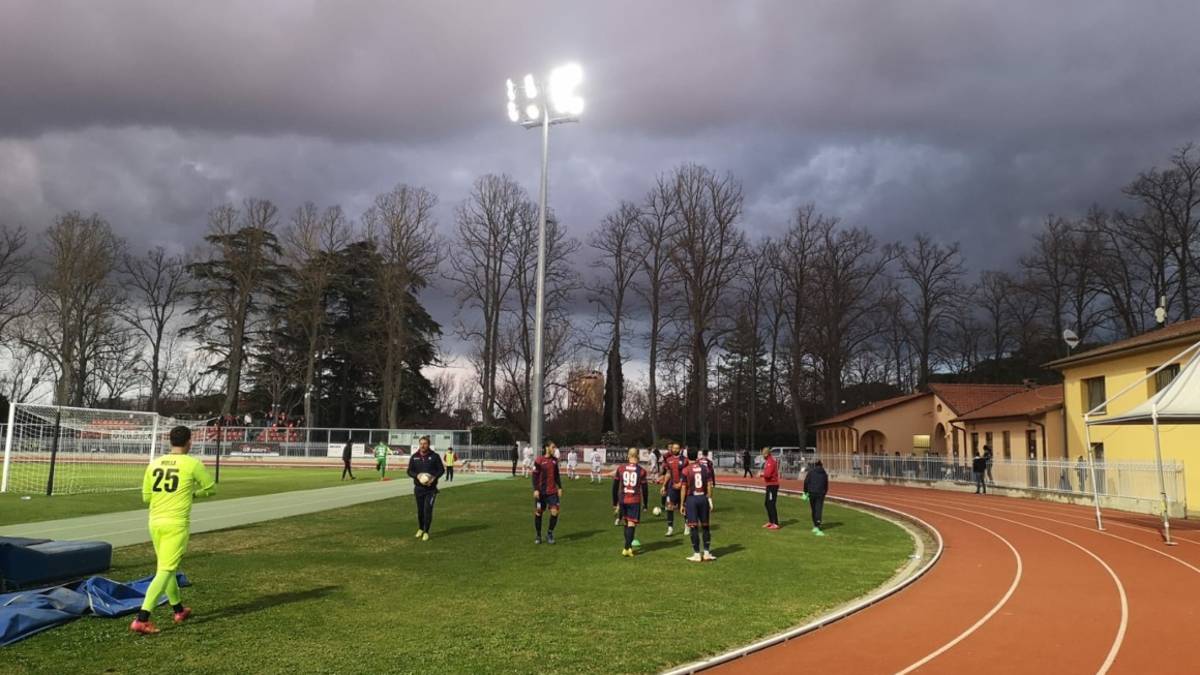 Calcio C, L'ambulanza è in ritardo ma arriva, l'Imolese si sveglia in tempo e stende l'Ancona al 96' VIDEO