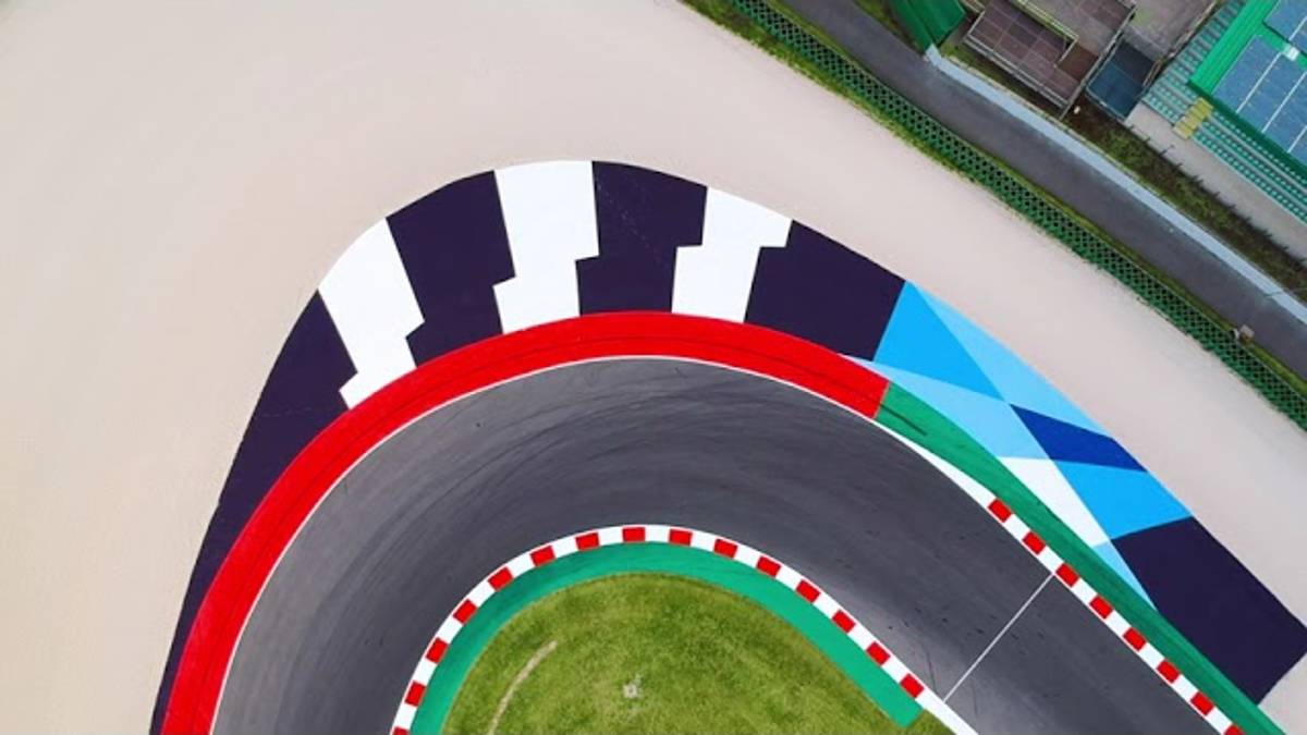 MotoGp, il designer Aldo Drudi candidato al Compasso d'oro per le grafiche del circuito di Misano VIDEO