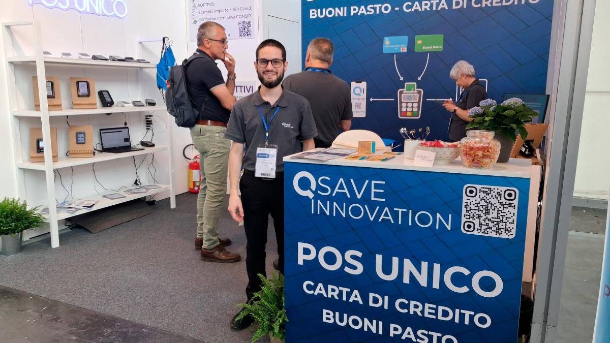 Rimini, dalla pizza calda al profumo spruzzato, dai fiori ai gelati: la vasta offerta dei distributori automatici GALLERY