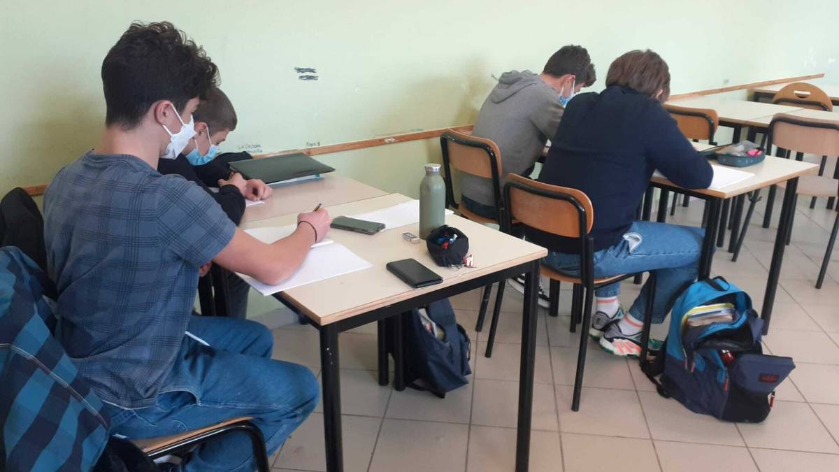 Forlì, le iscrizioni a scuola
