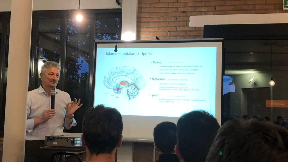 Lasciamo che lo sport agisca libero: la lezione di Luca Casadio alla Compagnia dell'Albero a Ravenna