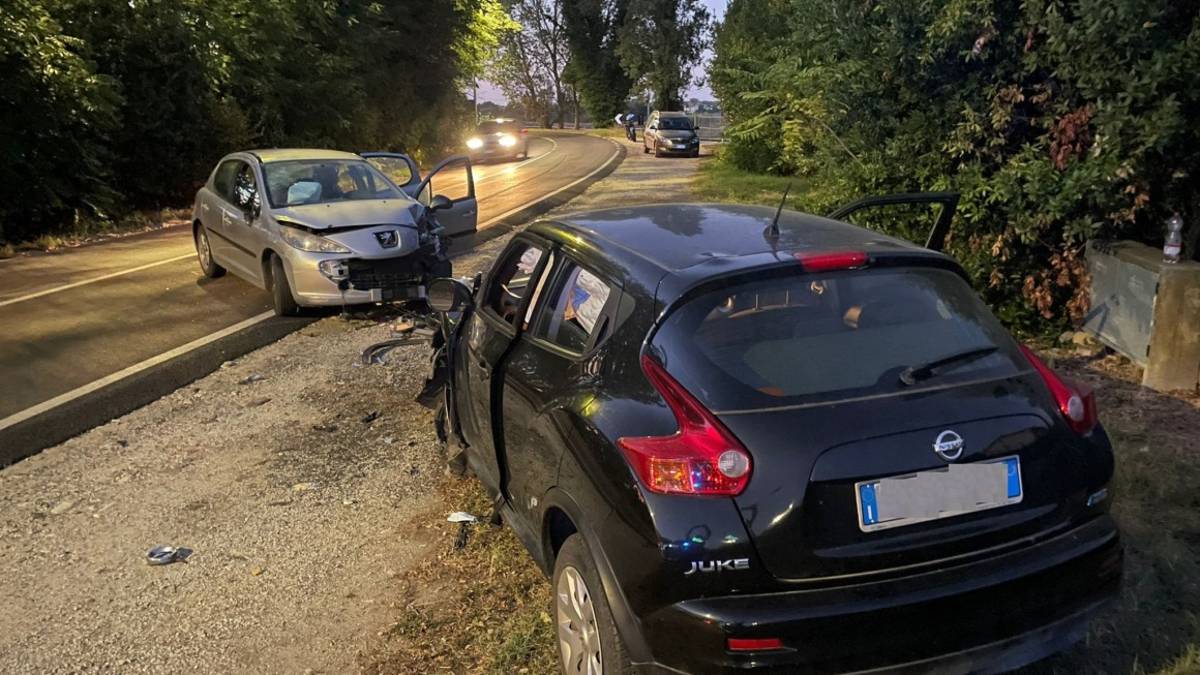 Cesenatico, frontale tra auto: ferita una bimba di 9 anni