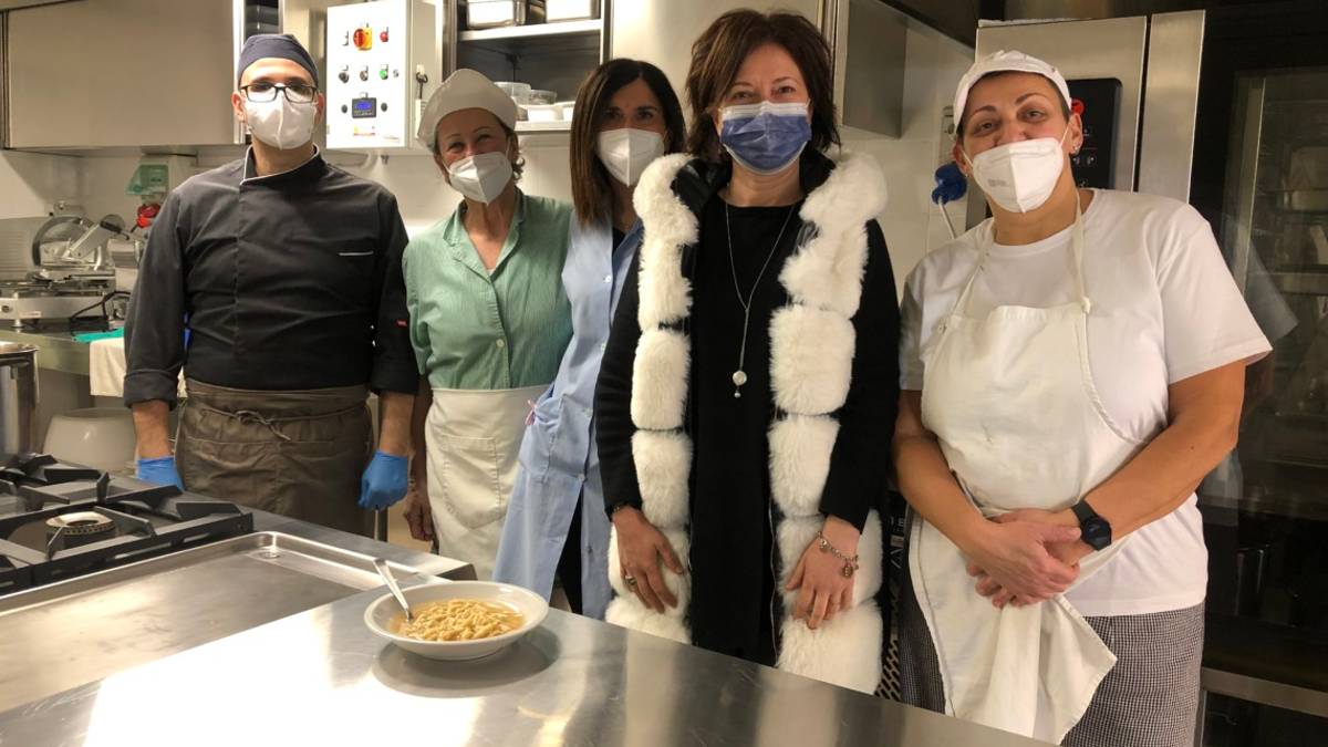 Riccione, la cucina del nido Rodari sforna 190 pasti al giorno