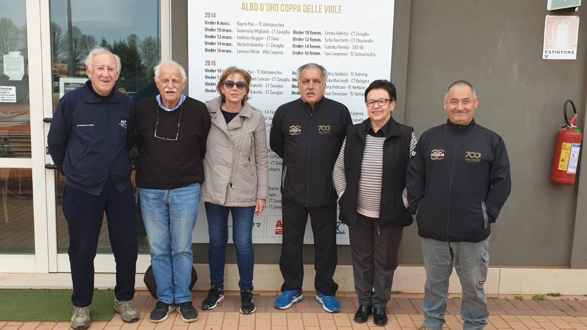 Tennis, rush finale per la Coppa delle Viole