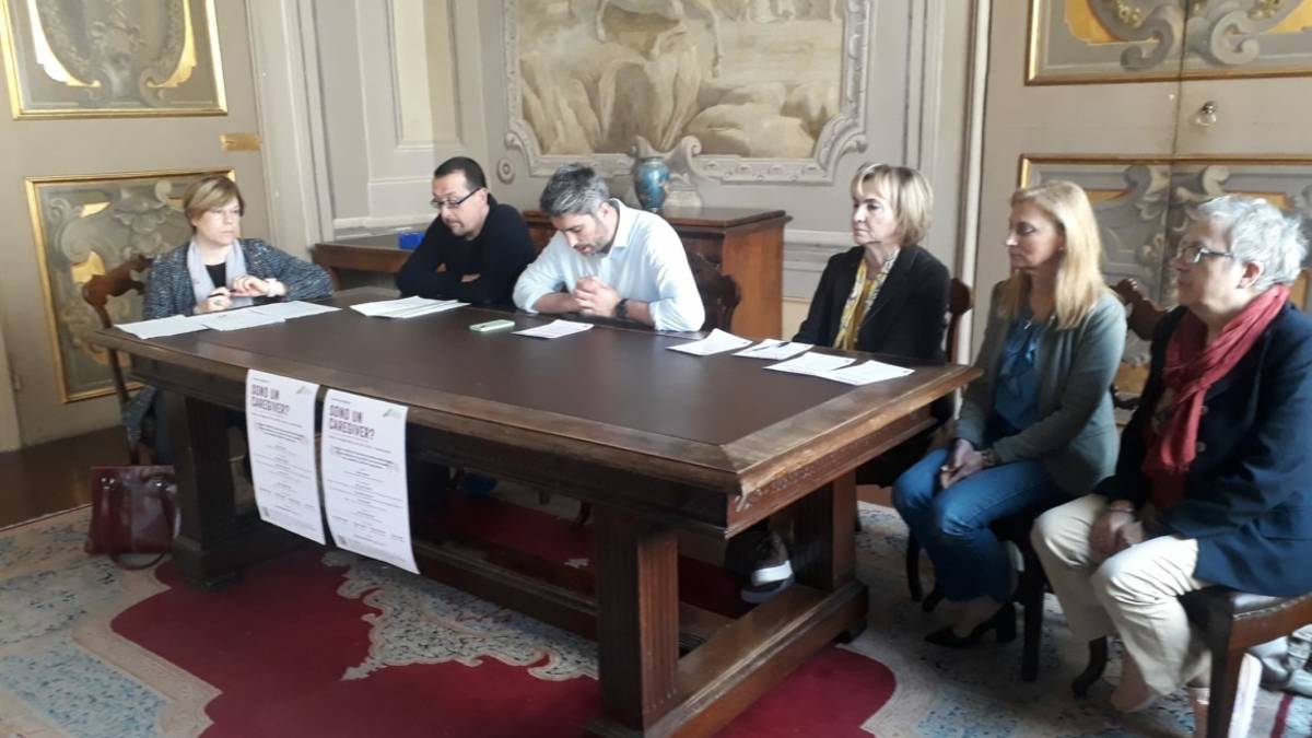 Faenza, aiuti ai famigliari che assistono i parenti non autonomi