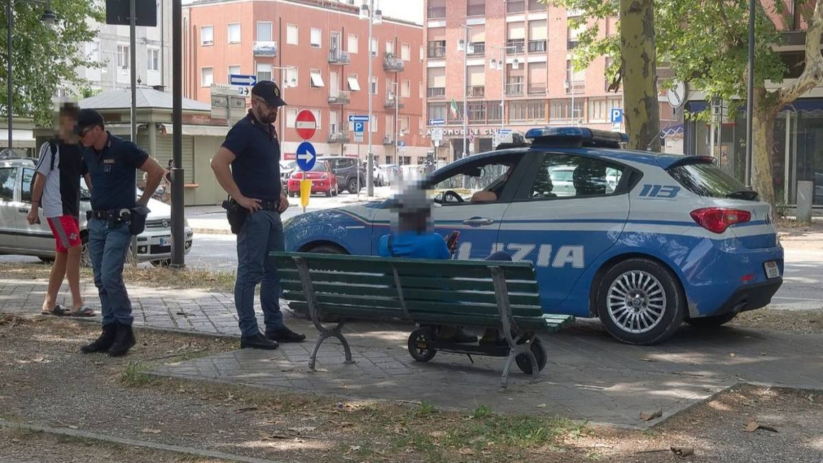 Ravenna. Giardini Speyer e stazione passati al setaccio dalla Questura: arresti e denunce