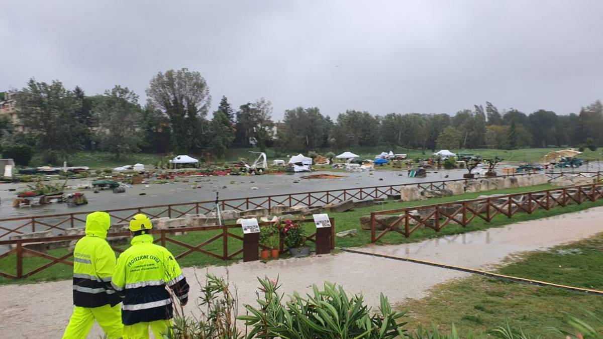 Maltempo a Rimini: allagati i Giardini d'autore - VIDEO GALLERY