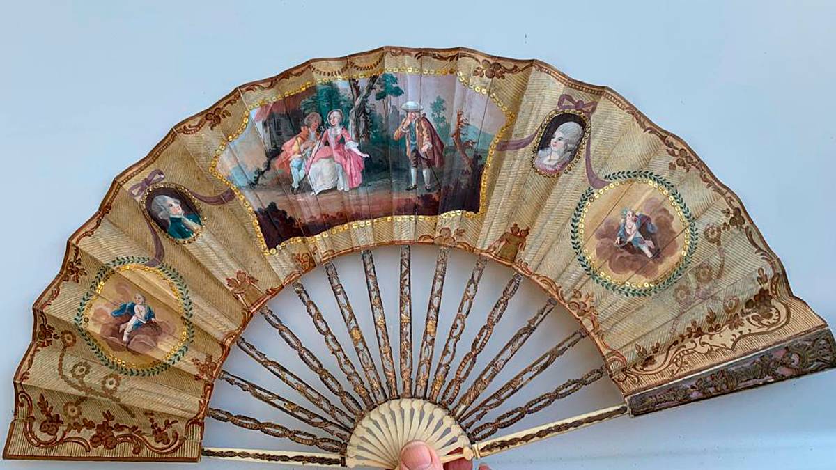 Cesena, C'era una volta il libro tra chicche storiche e ventagli da matrimonio