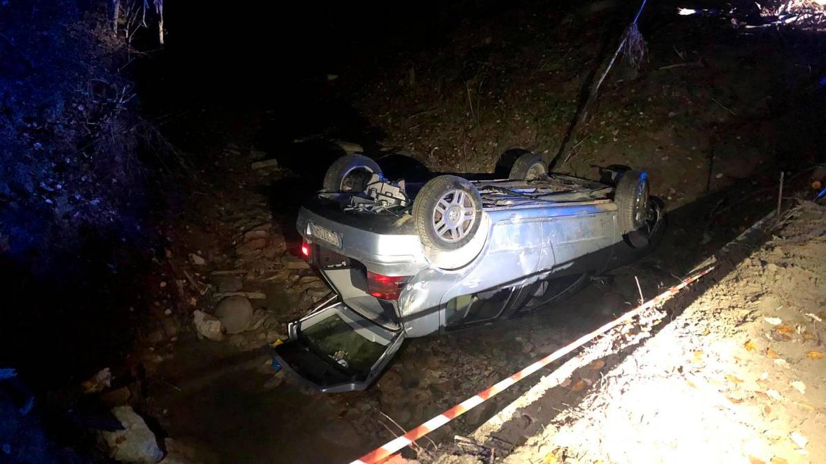 L’incidente in via Torre a Casola (foto MMPH)