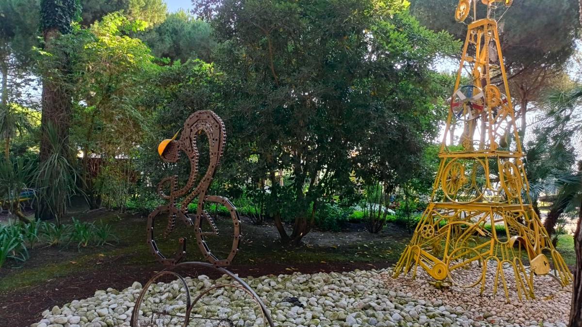 Cervia. Diabolik ed Eva Kant in sella per il Tour de France