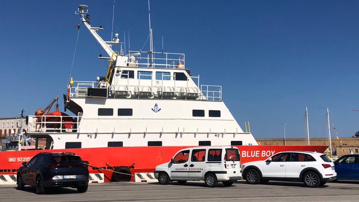 Muore a 40 anni al porto di Ancona: malore fatale per un membro dell'equipaggio di una nave ravennate -Gallery