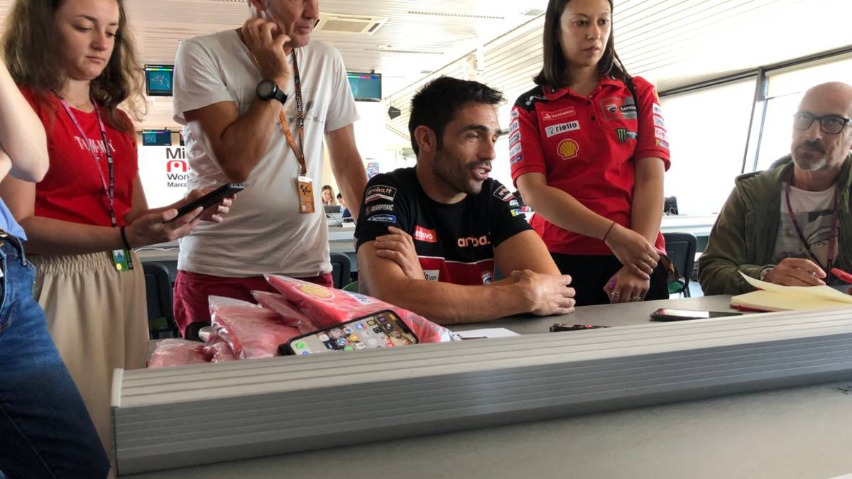 MotoGp a Misano, Pirro e gli incidenti alle prime curve: Una soluzione non c'è, i piloti sono giovani e danno battaglia