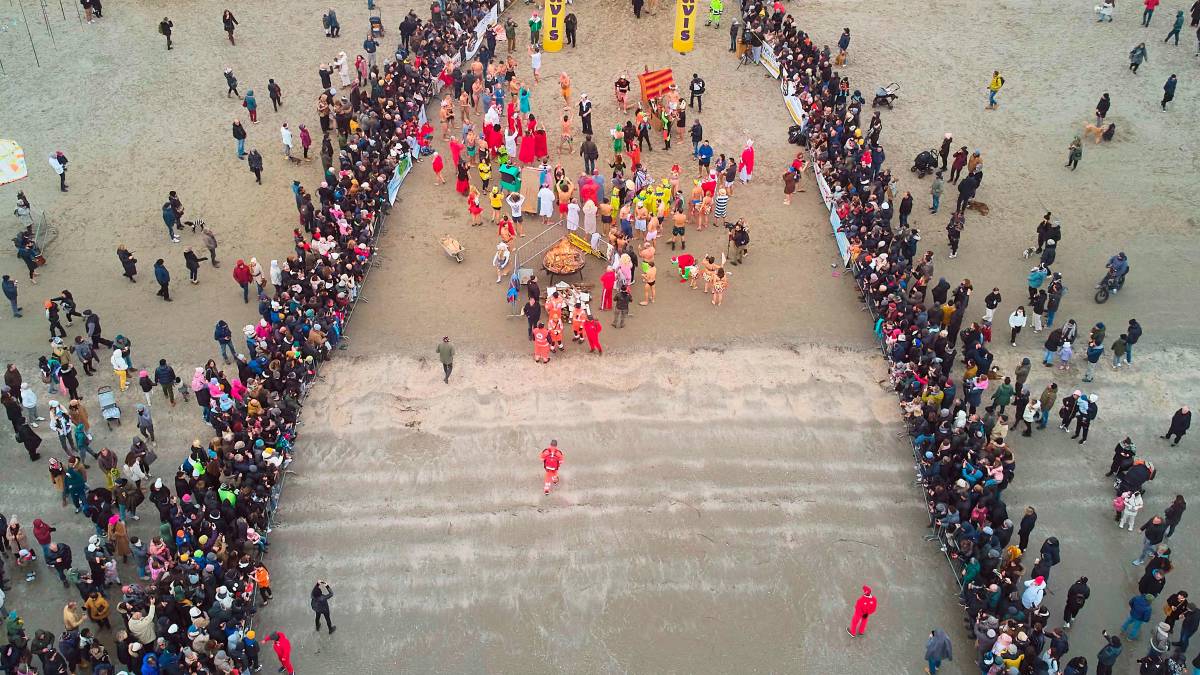 Befana in Romagna, da Cristina D’Avena a Orietta Berti, dal tuffo in mare alla Pasquella GALLERY