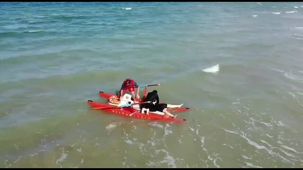 Rimini, fare il salvataggio è indossare la vita degli altri