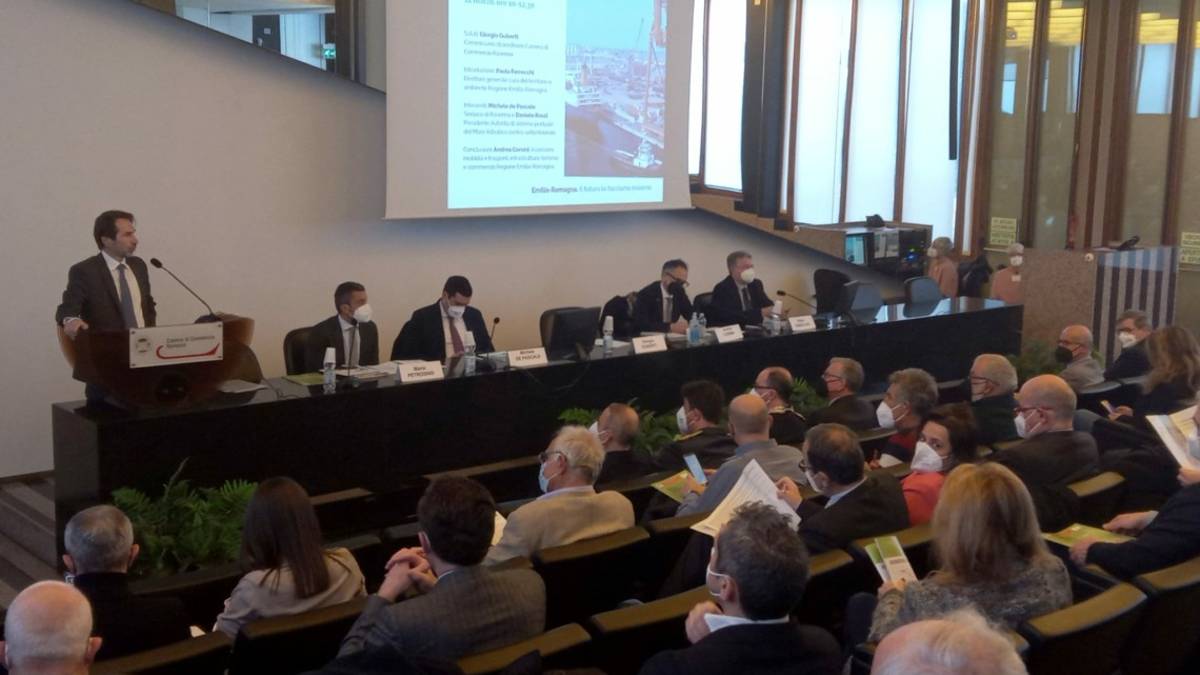 Ravenna, si presenta la Zona logistica semplificata per il porto