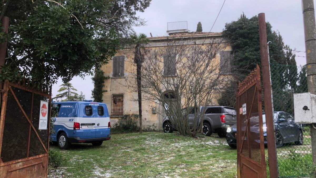 Caso Cristina Golinucci: setacciato per la prima volta dopo 30 anni l'interno di Villa Emilia, sul retro del convento dei frati cappuccini - FOTOGALLERY
