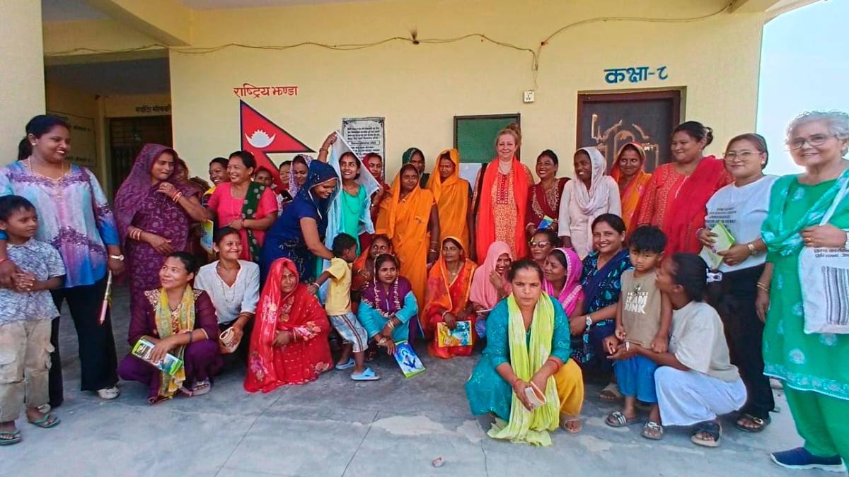 Barbara Monachesi durante la missione in Nepal di due mesi fa
