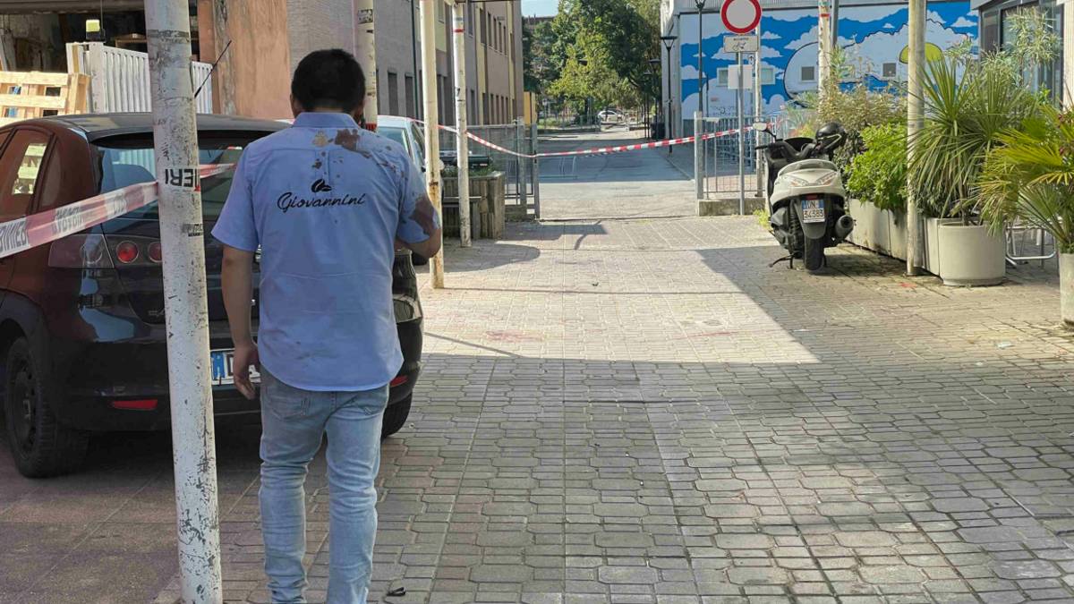 Cesena, aggressione con feriti da arma da taglio al bar di fronte alla stazione - Gallery