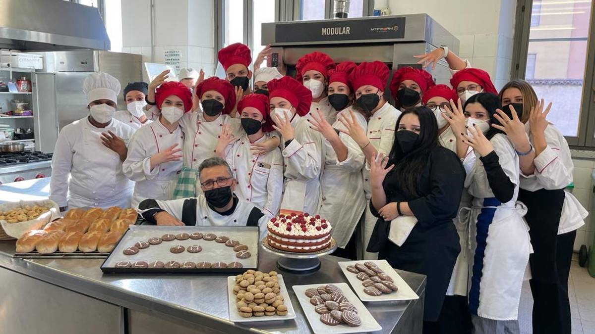 Cervia, due classi dell'Alberghiero Guerra in finale al Cooking Quiz