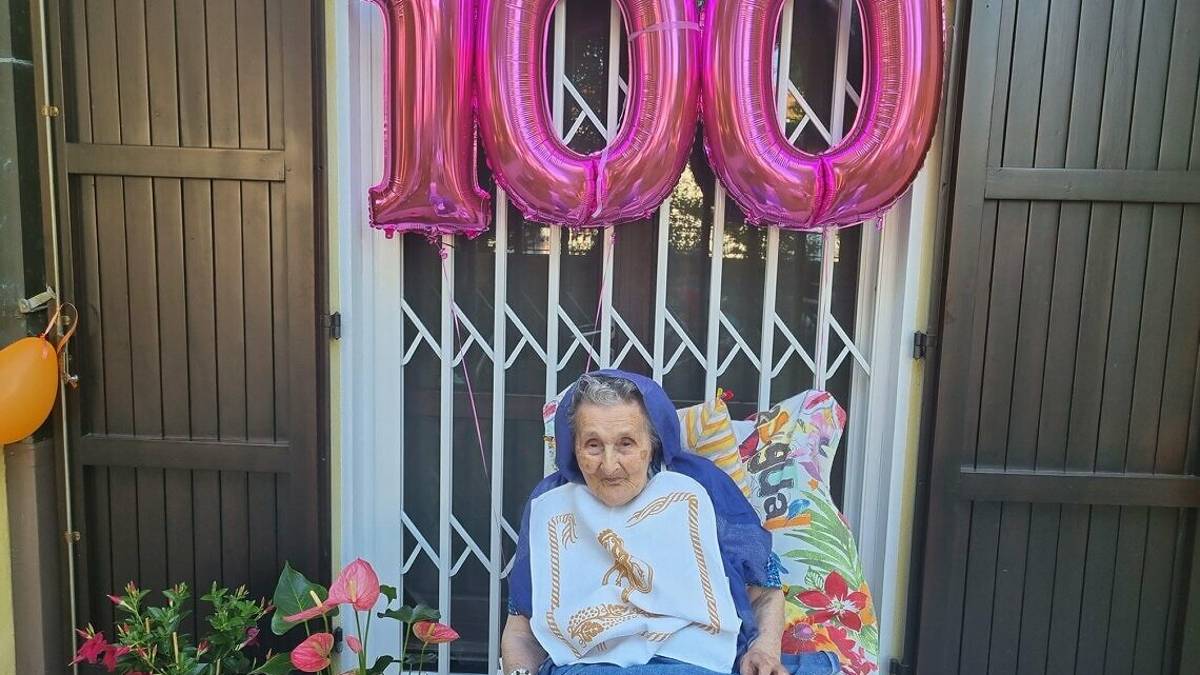 Cesena, più forte dell'assalto di un cane feroce: gli splendidi 100 anni di nonna Candida