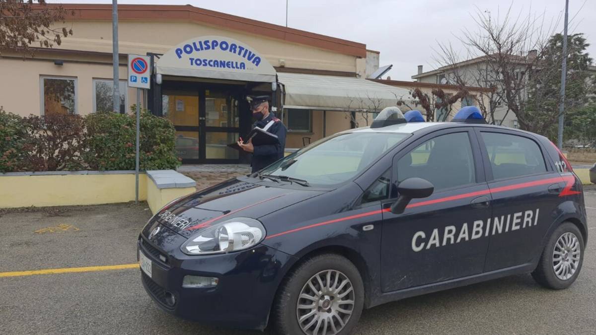 Dozza, sono 4 minorenni i vandali della scuola e della bocciofila