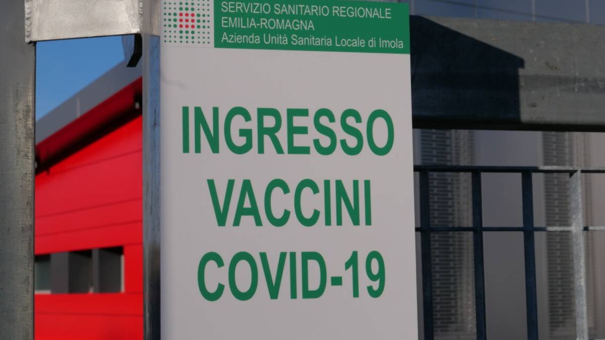 L'Emilia Romagna diventa zona arancione già da domenica