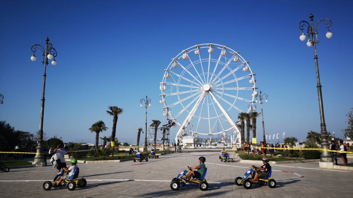 A Cesenatico sabato e domenica il Gran Premio con auto a pedali: ecco come iscriversi