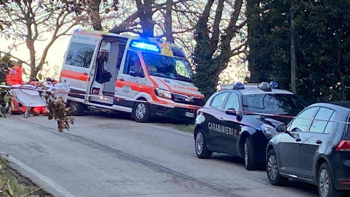 Autista del 118 muore al volante dell'ambulanza
