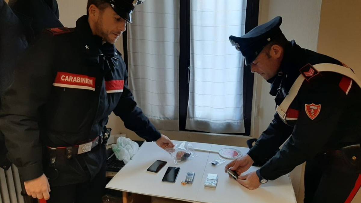 Forlì, trovata con l'eroina nella borsa: arrestata