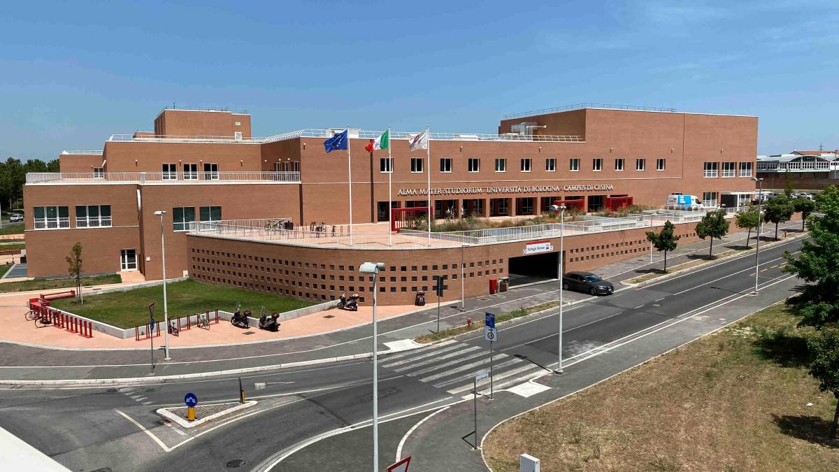 Il campus universitario di Cesena che accoglie migliaia di studenti