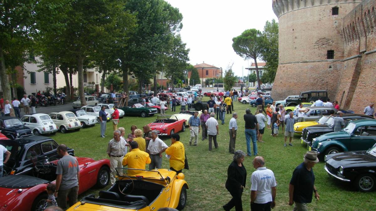 Bagnara, meeting di auto e moto d'epoca