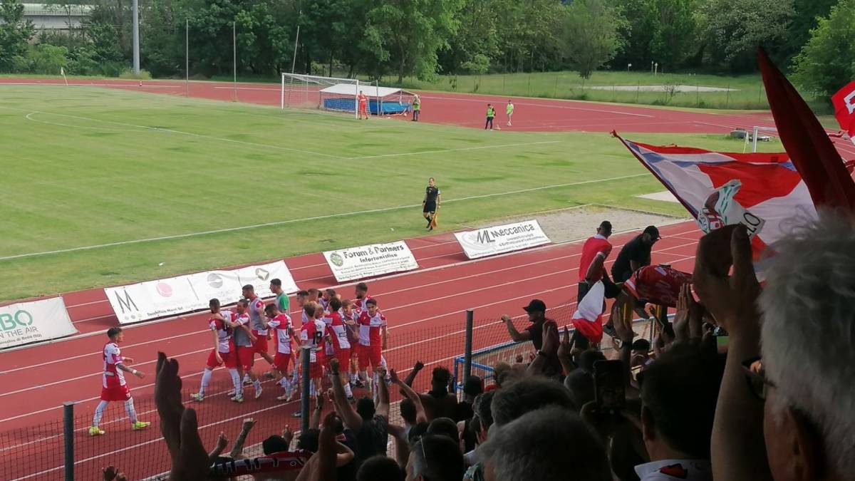 Calcio D, è fatta: il Rimini torna in Serie C VIDEO