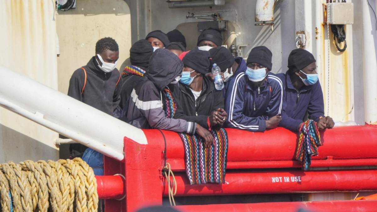 Sbarchi e migranti: a Villamarina di Cesenatico venerdì arriveranno 17 richiedenti asilo