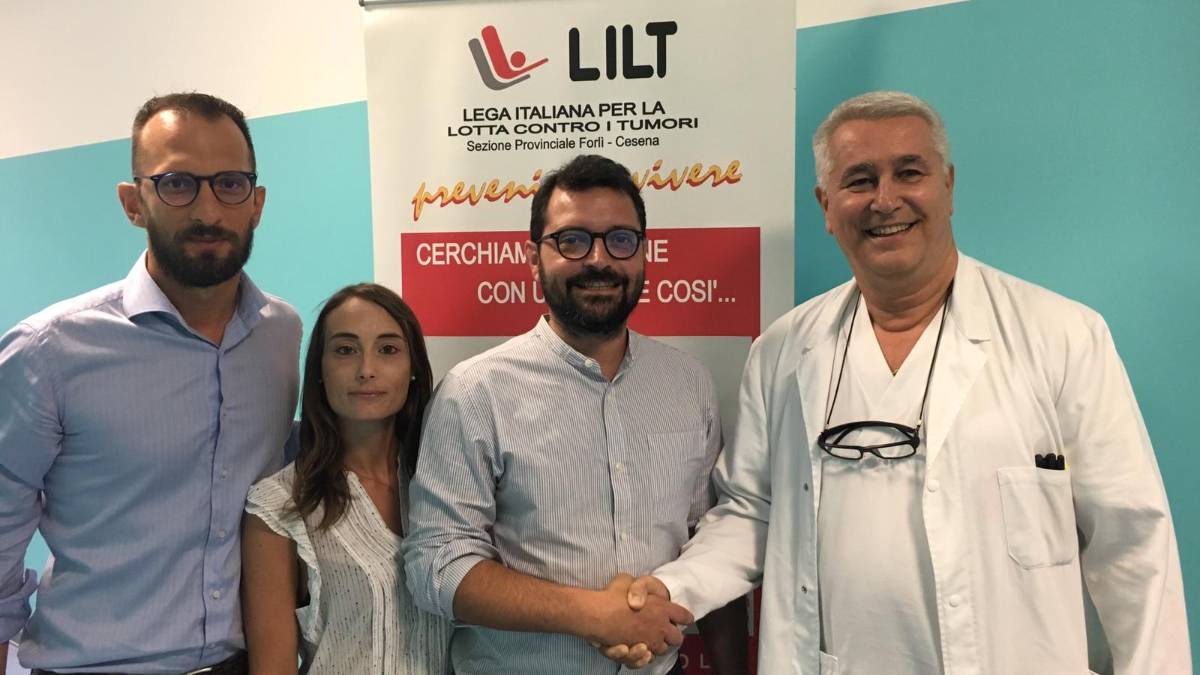 Forlì, la Compagnia dell’Anello dona 2mila euro alla LILT