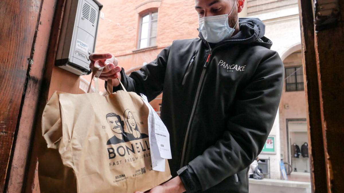 Imola, Pancake diventa Bonelli Burgers e sbarca a Bologna